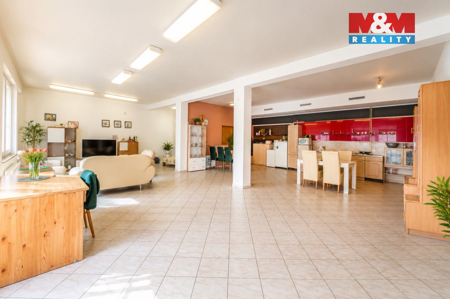 Prodej domu 650 m² - foto 2