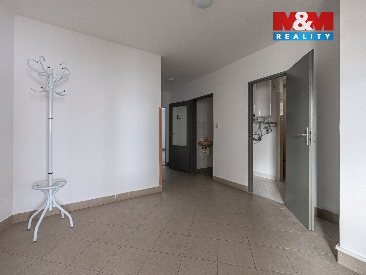Pronájem komerčního prostoru 212 m² - foto 15