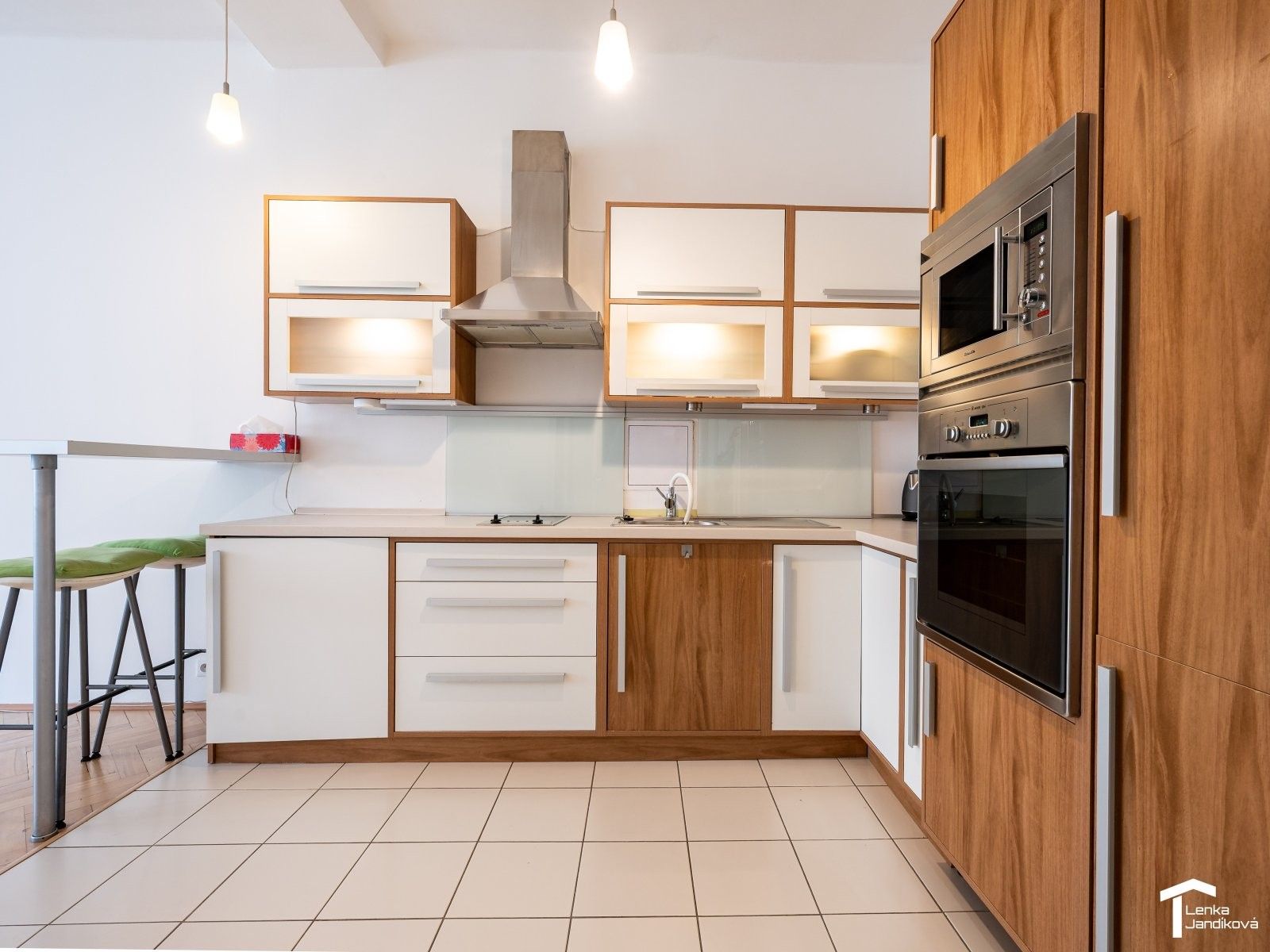 Pronájem bytu 1+kk 39 m² - foto 1