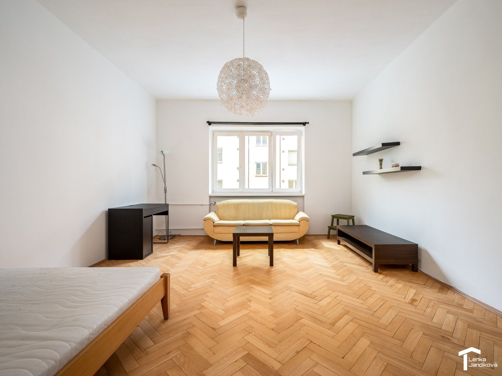 Pronájem bytu 1+kk 39 m² - foto 3