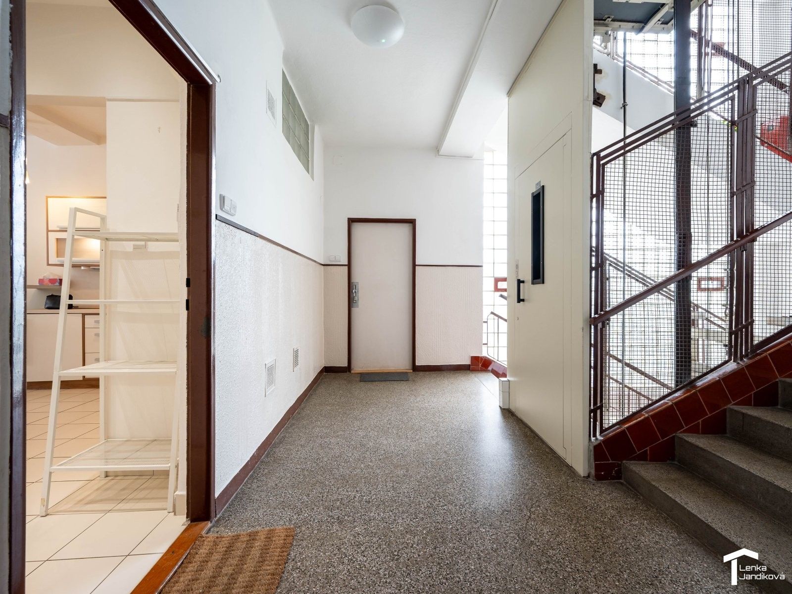 Pronájem bytu 1+kk 39 m² - foto 8