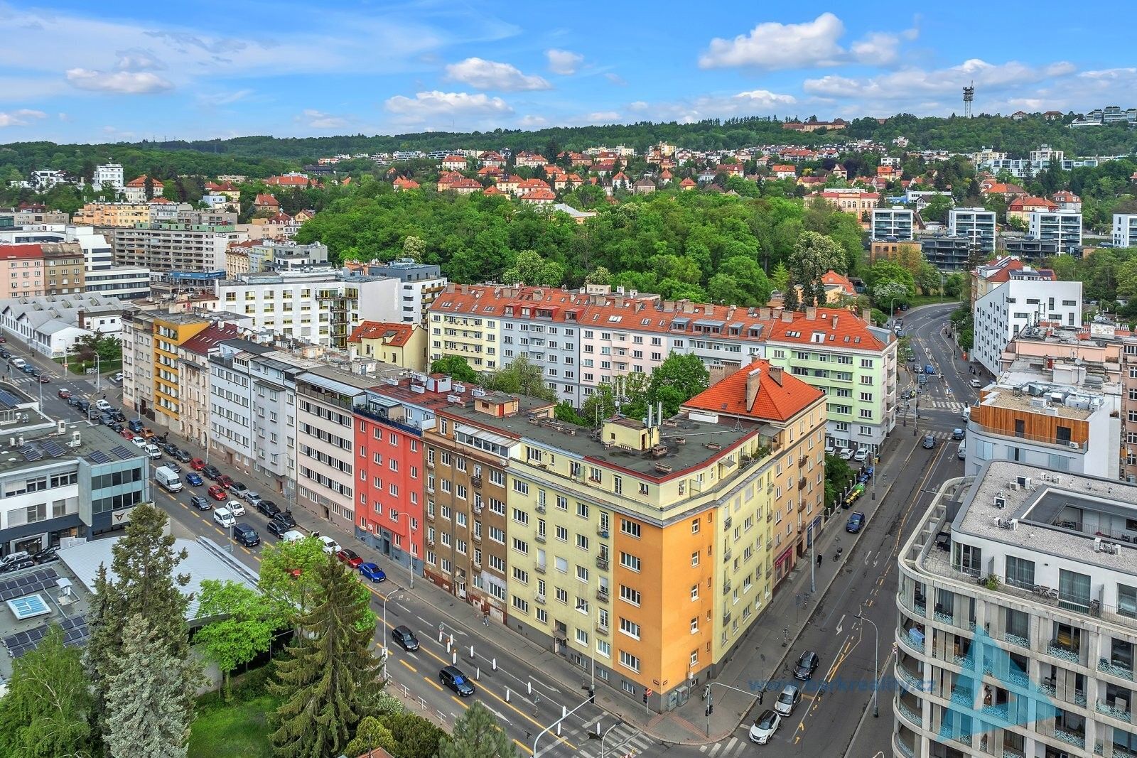 Prodej bytu 2+1 70 m² - foto 1