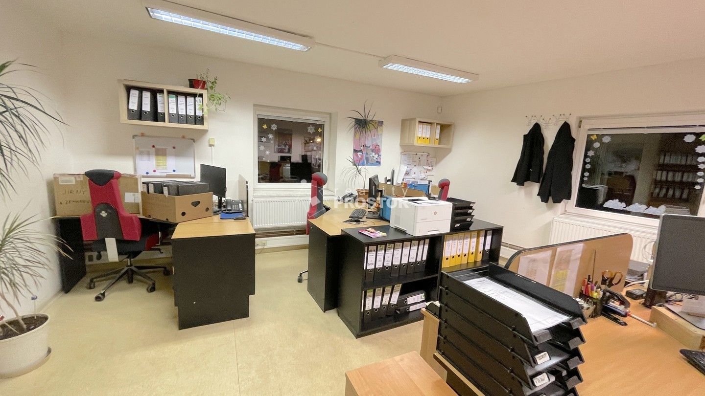 Pronájem komerčního prostoru 54 m² - foto 4