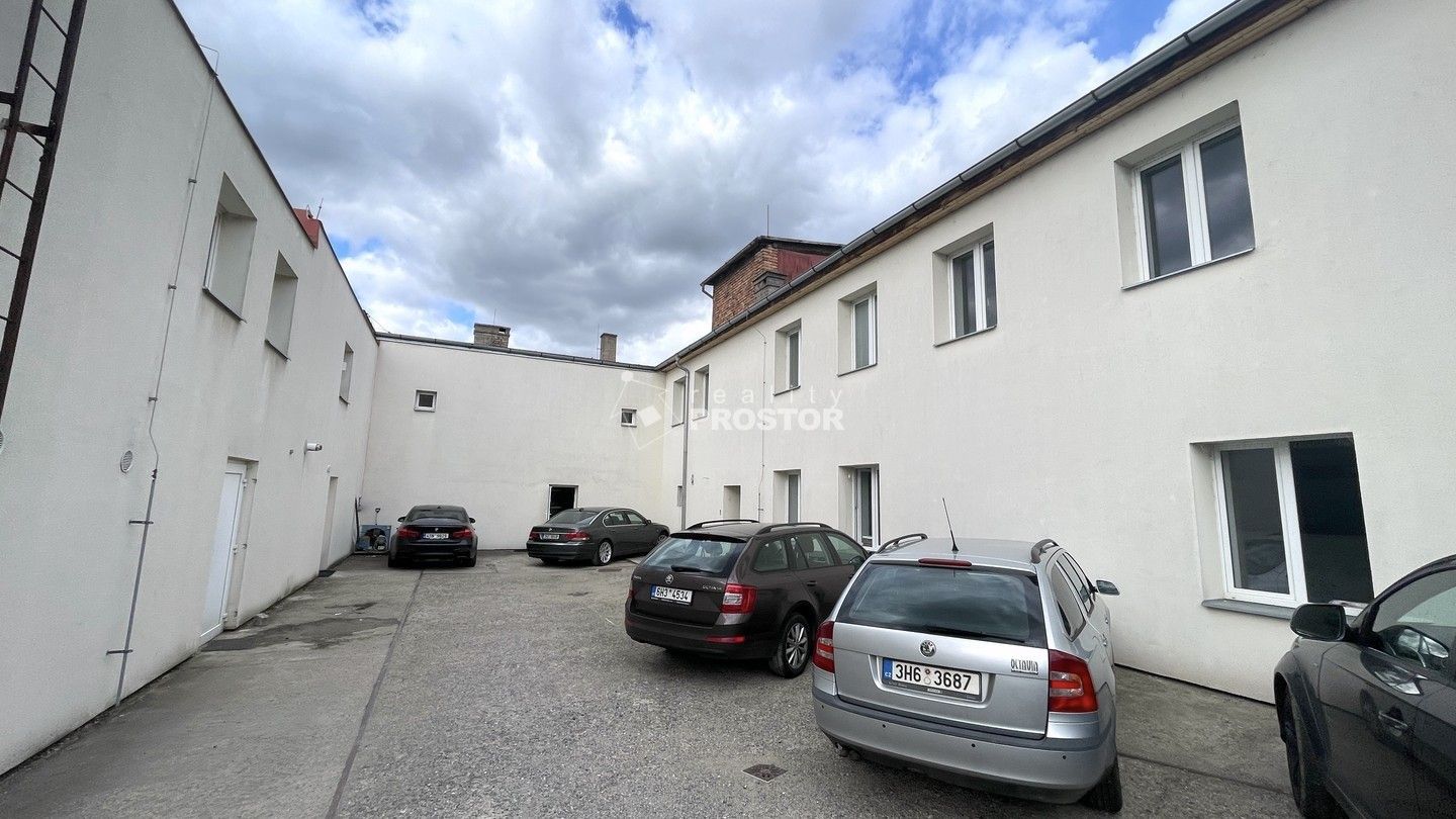 Pronájem komerčního prostoru 54 m² - foto 10