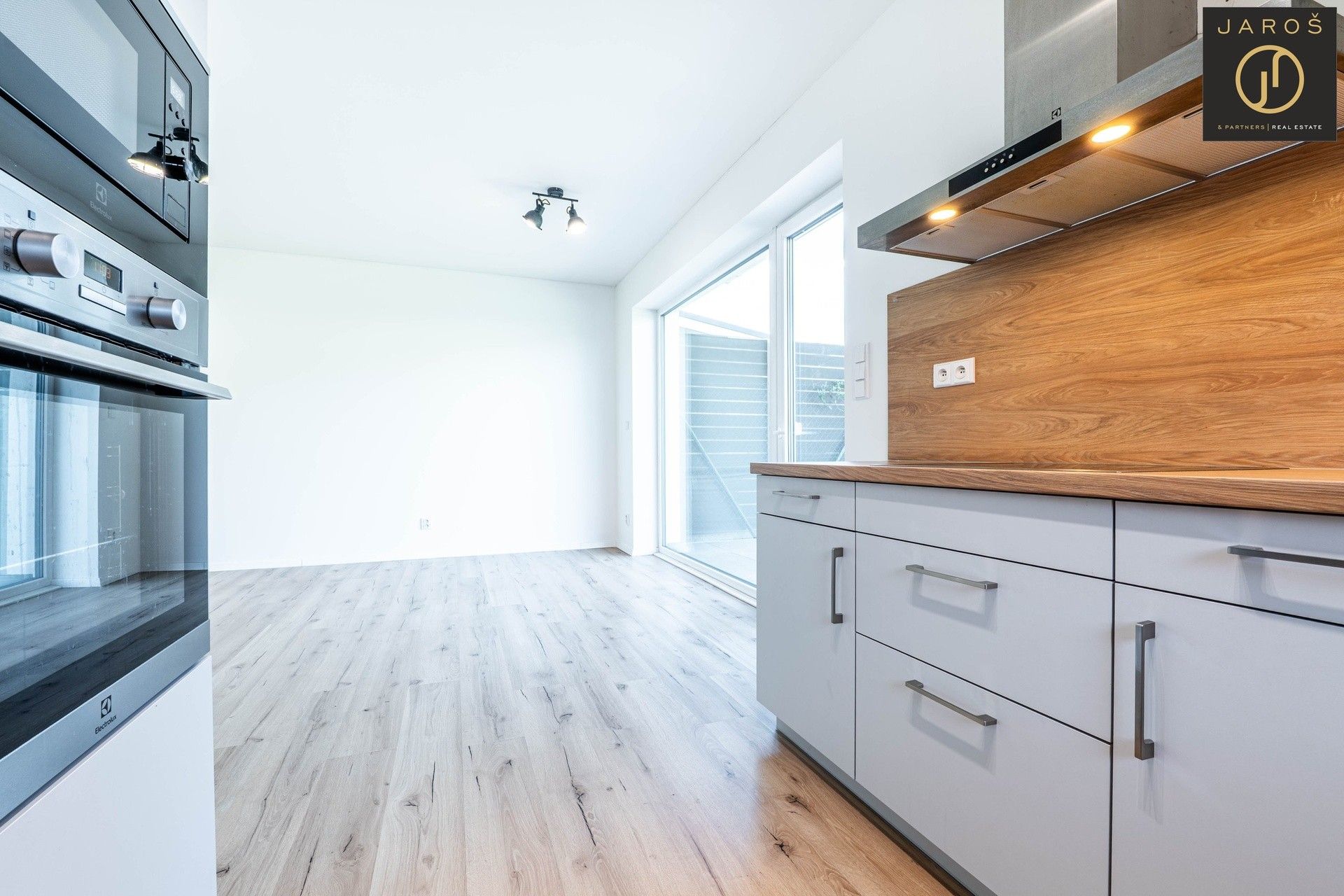 Prodej domu 93 m² - foto 2