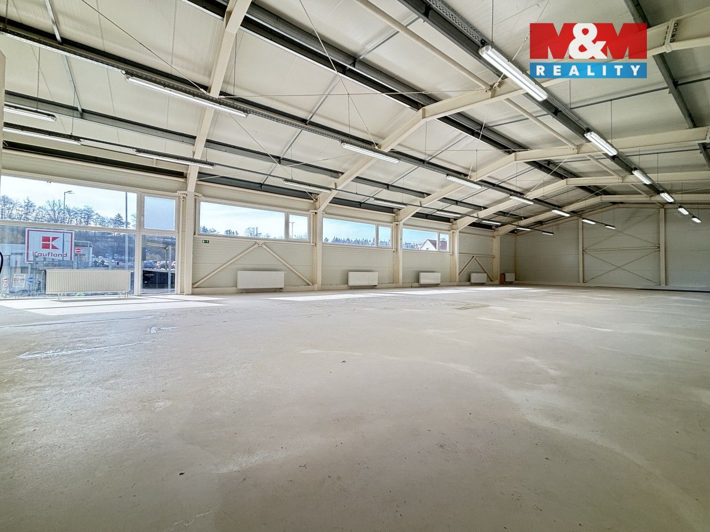 Pronájem komerčního prostoru 293 m² - foto 3