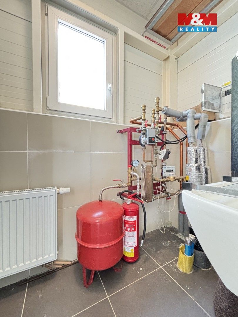 Pronájem komerčního prostoru 293 m² - foto 8