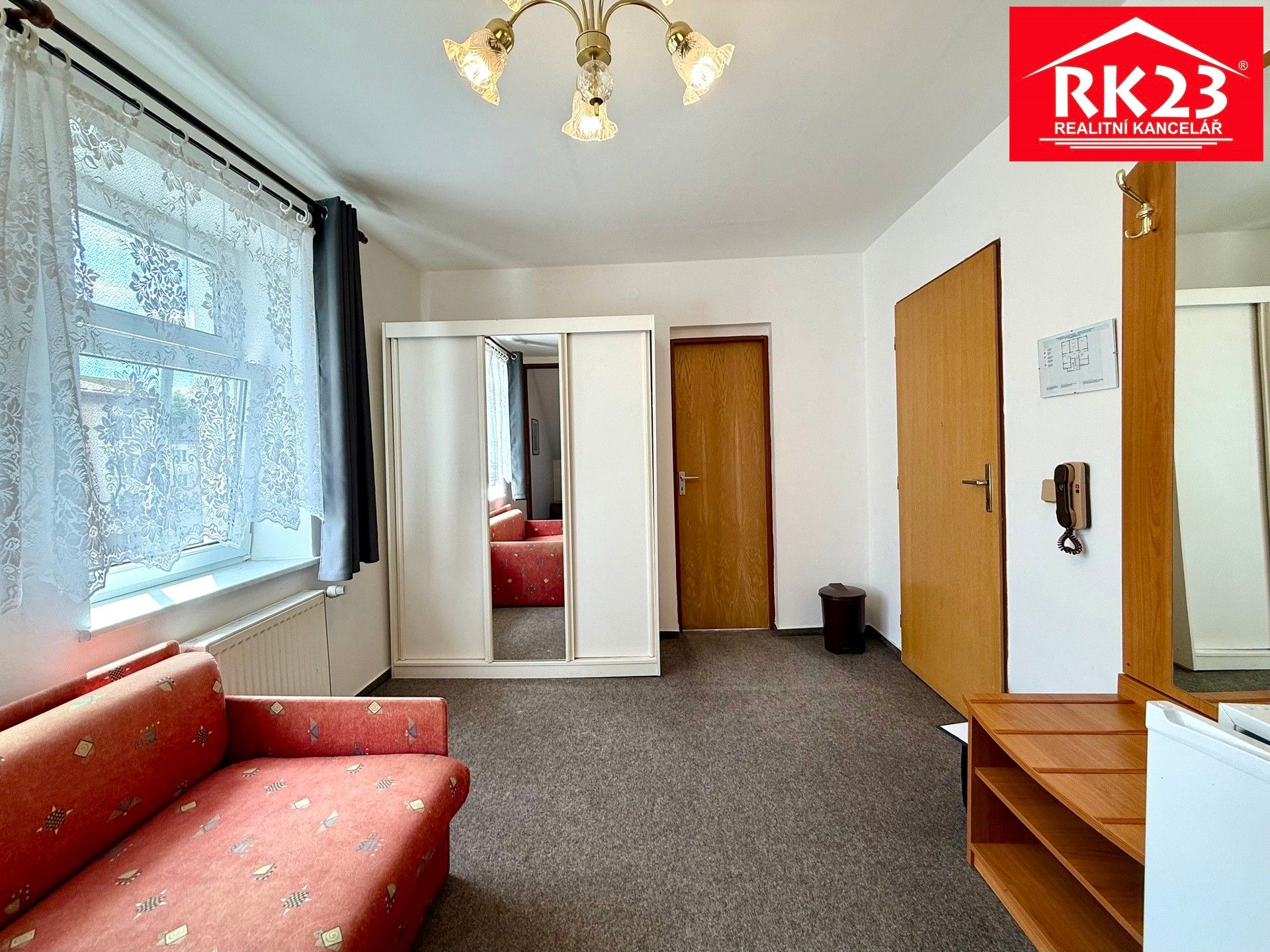 Pronájem bytu 1+kk 30 m² - foto 3