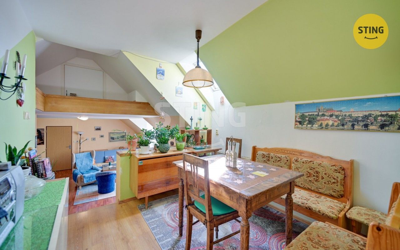 Prodej bytu 3+1 88 m² - foto 1