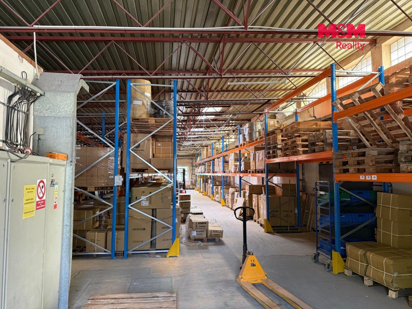 Pronájem komerčního prostoru 1500 m² - foto 2