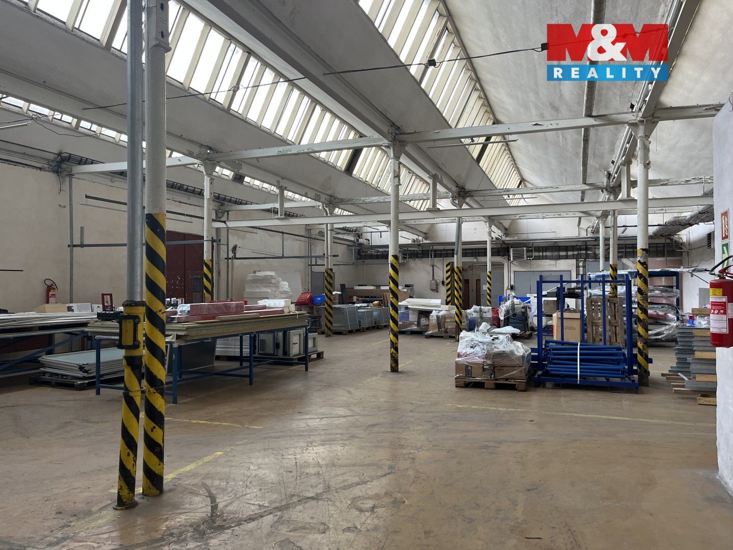 Pronájem komerčního prostoru 1500 m² - foto 6