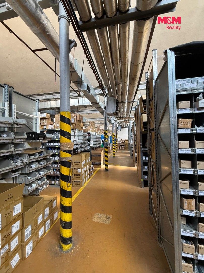 Pronájem komerčního prostoru 1500 m² - foto 14