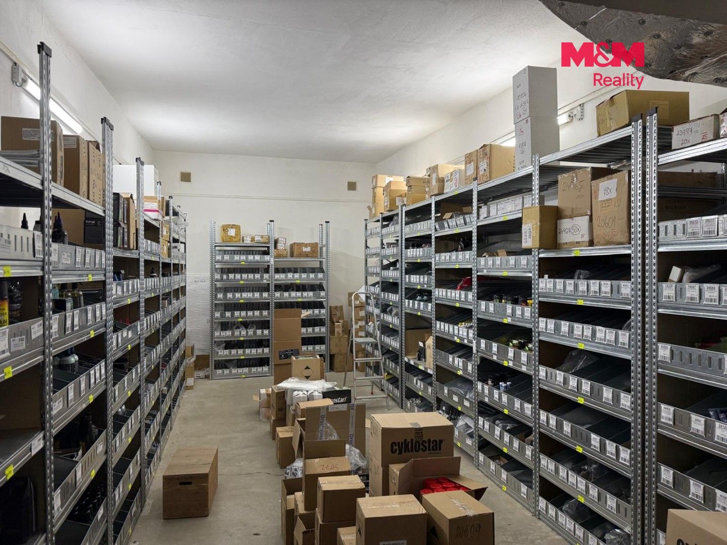 Pronájem komerčního prostoru 1500 m² - foto 15