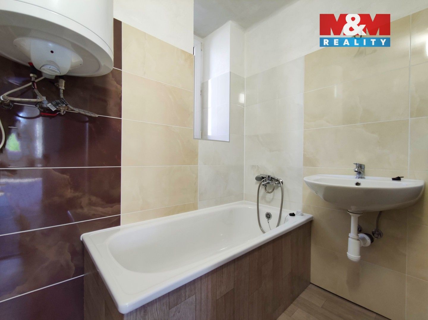 Pronájem bytu 2+1 50 m² - foto 4