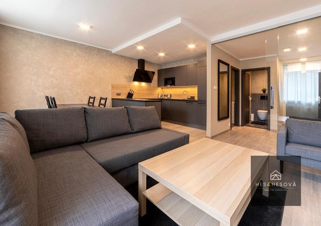Prodej bytu 5+kk 124 m² - foto 3