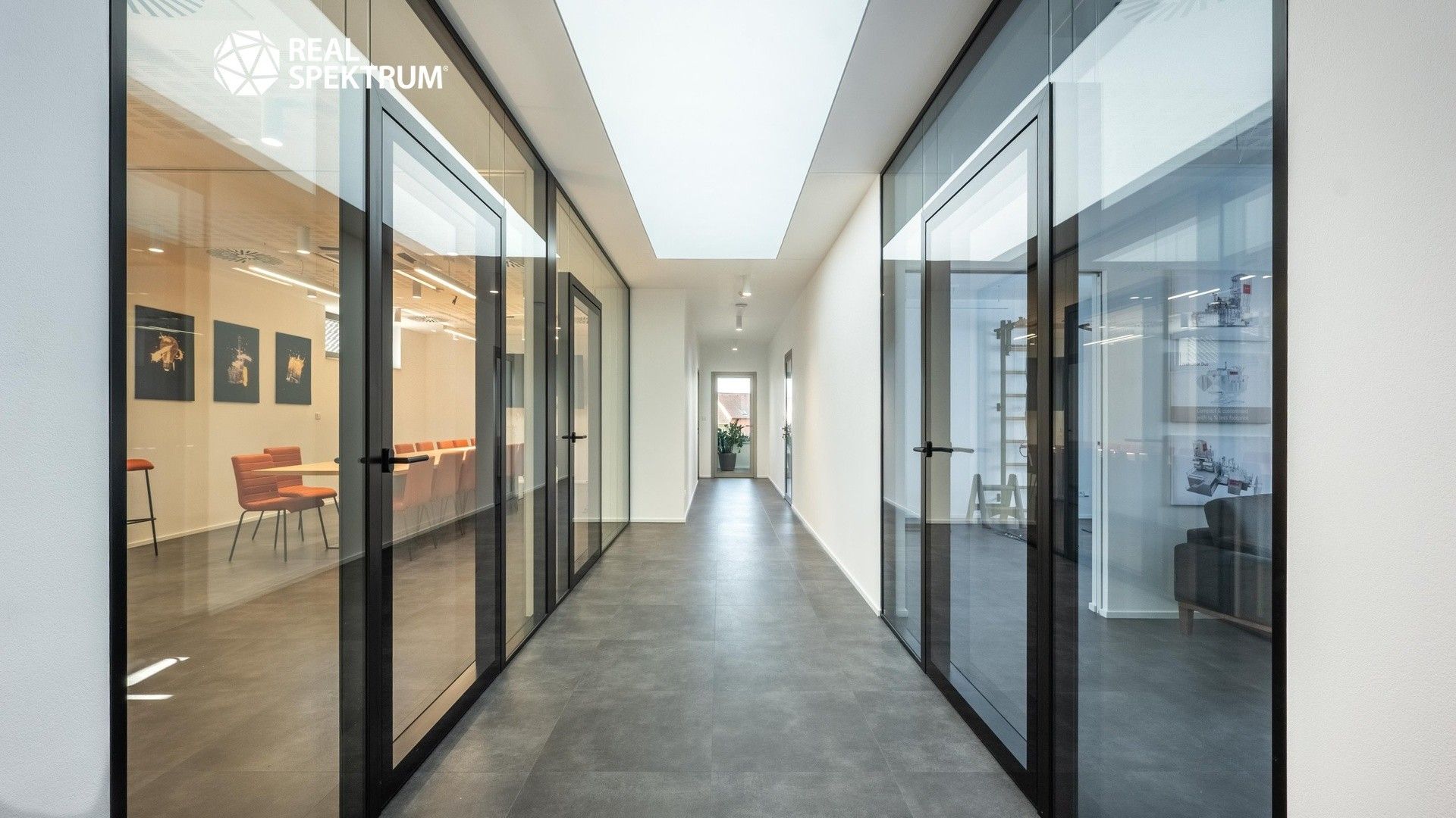 Prodej komerčního prostoru 605 m² - foto 17