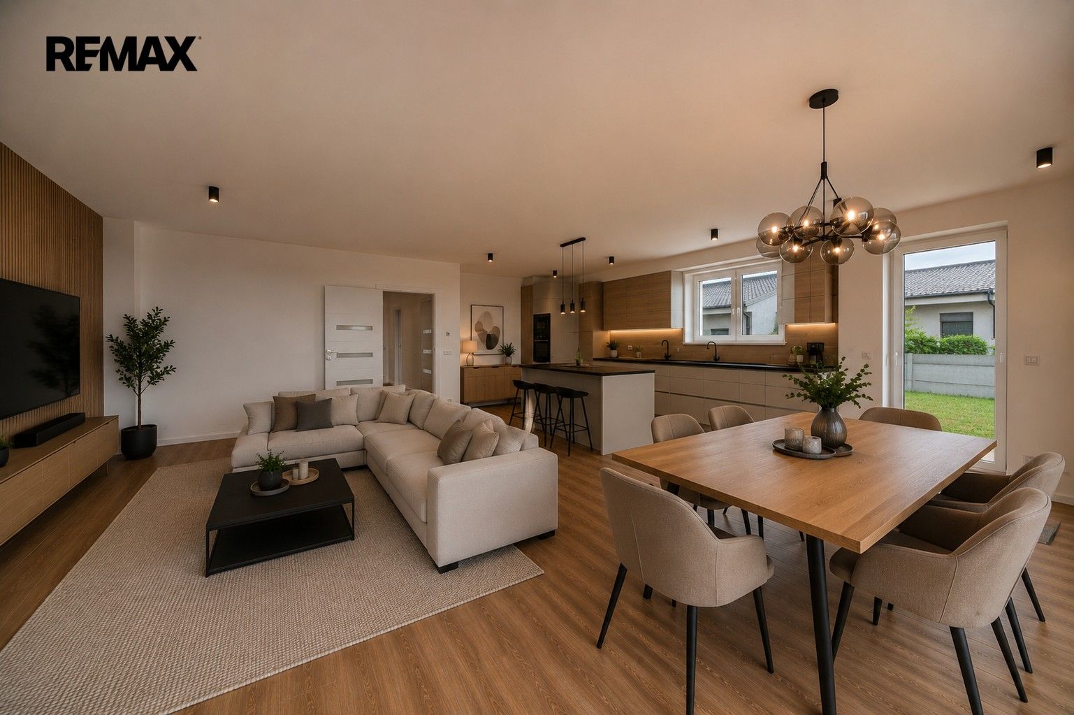 Pronájem domu 213 m² - foto 10