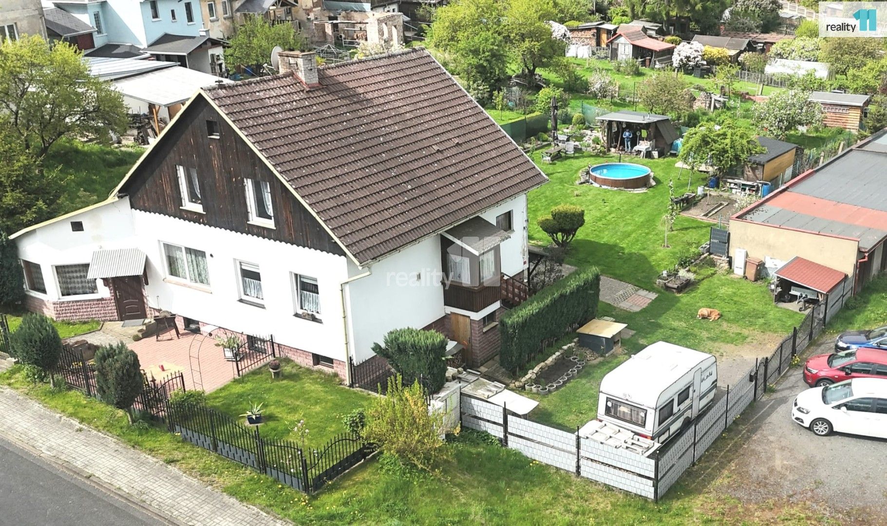 Prodej domu 189 m² - foto 1