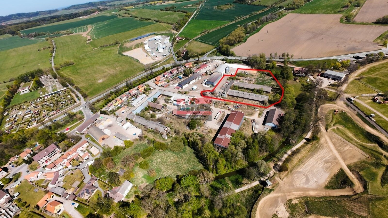 Prodej komerčního prostoru 11709 m² - foto 1