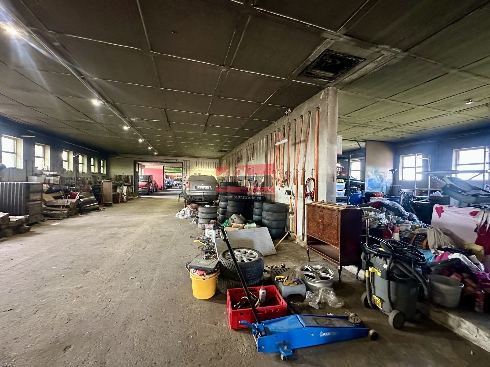 Prodej komerčního prostoru 11709 m² - foto 10