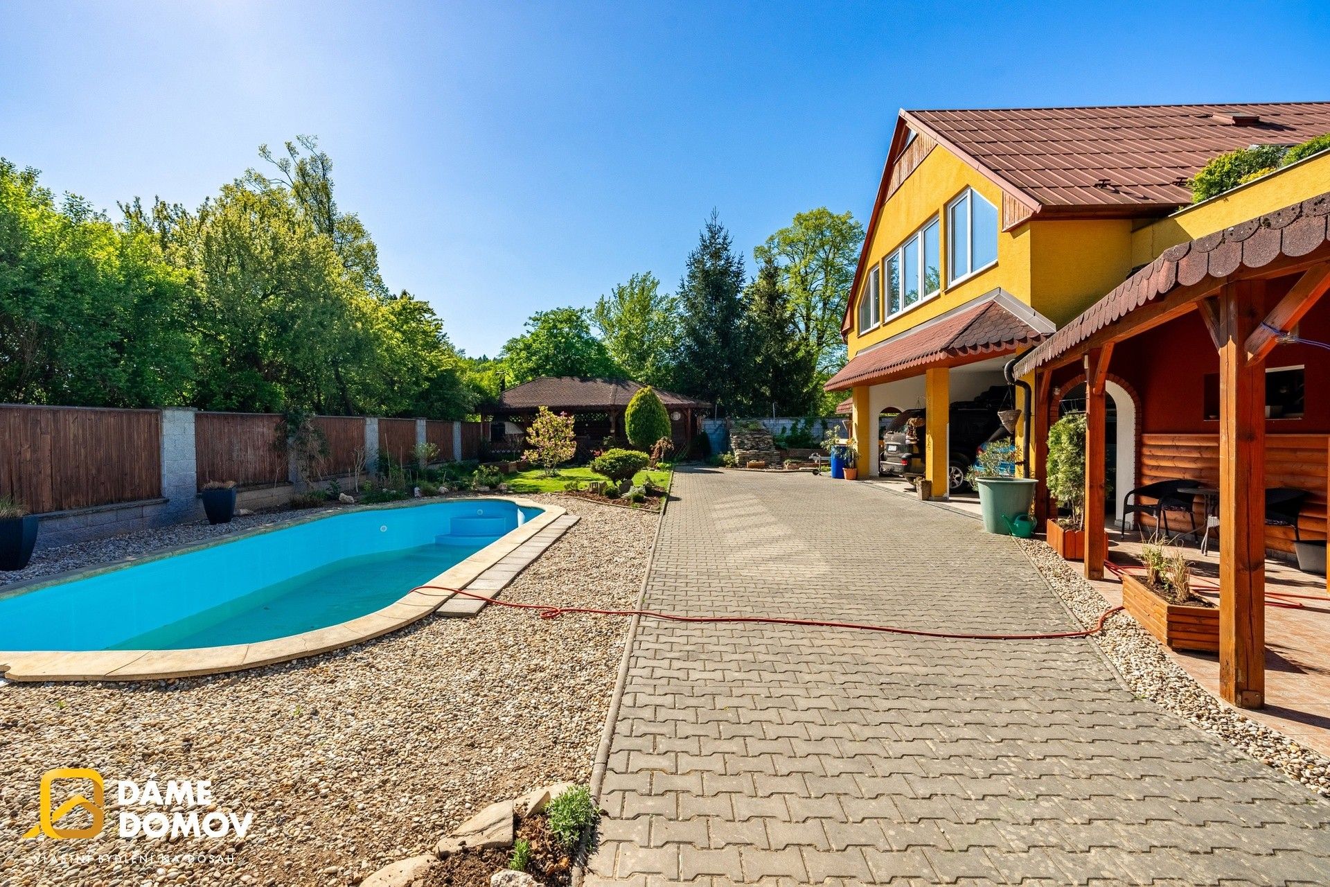 Prodej komerčního prostoru 819 m² - foto 11