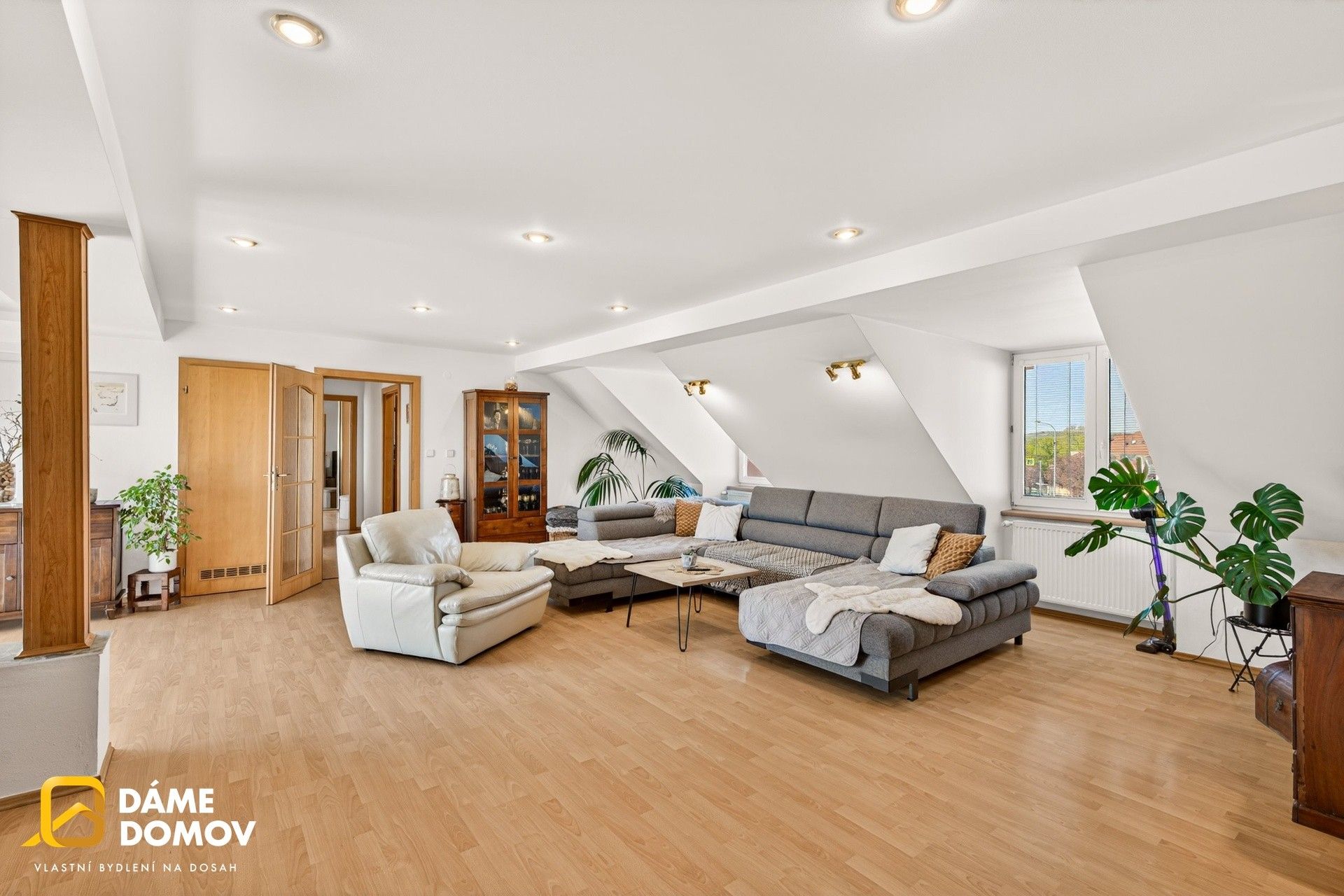 Prodej komerčního prostoru 819 m² - foto 22