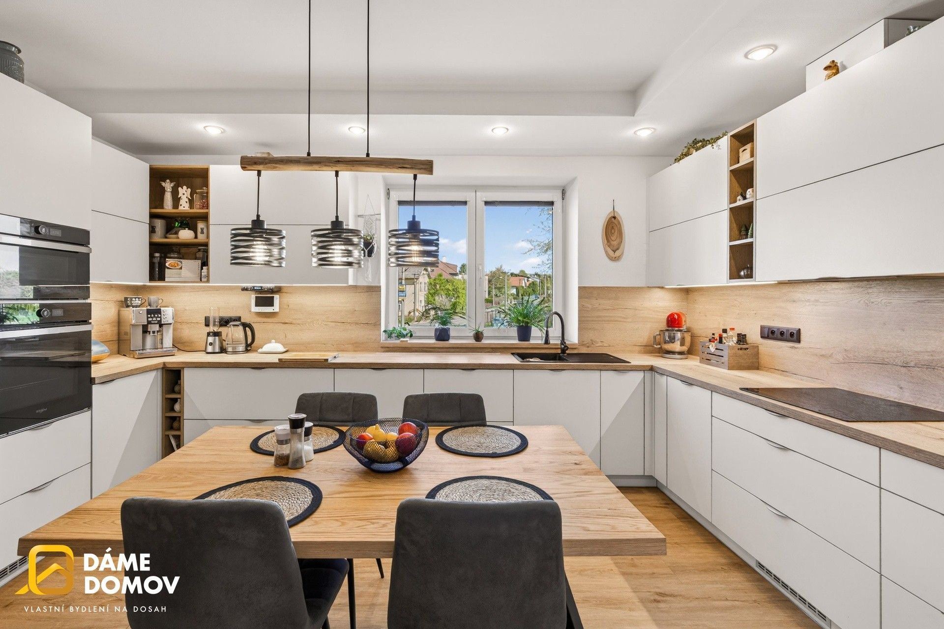 Prodej komerčního prostoru 819 m² - foto 19