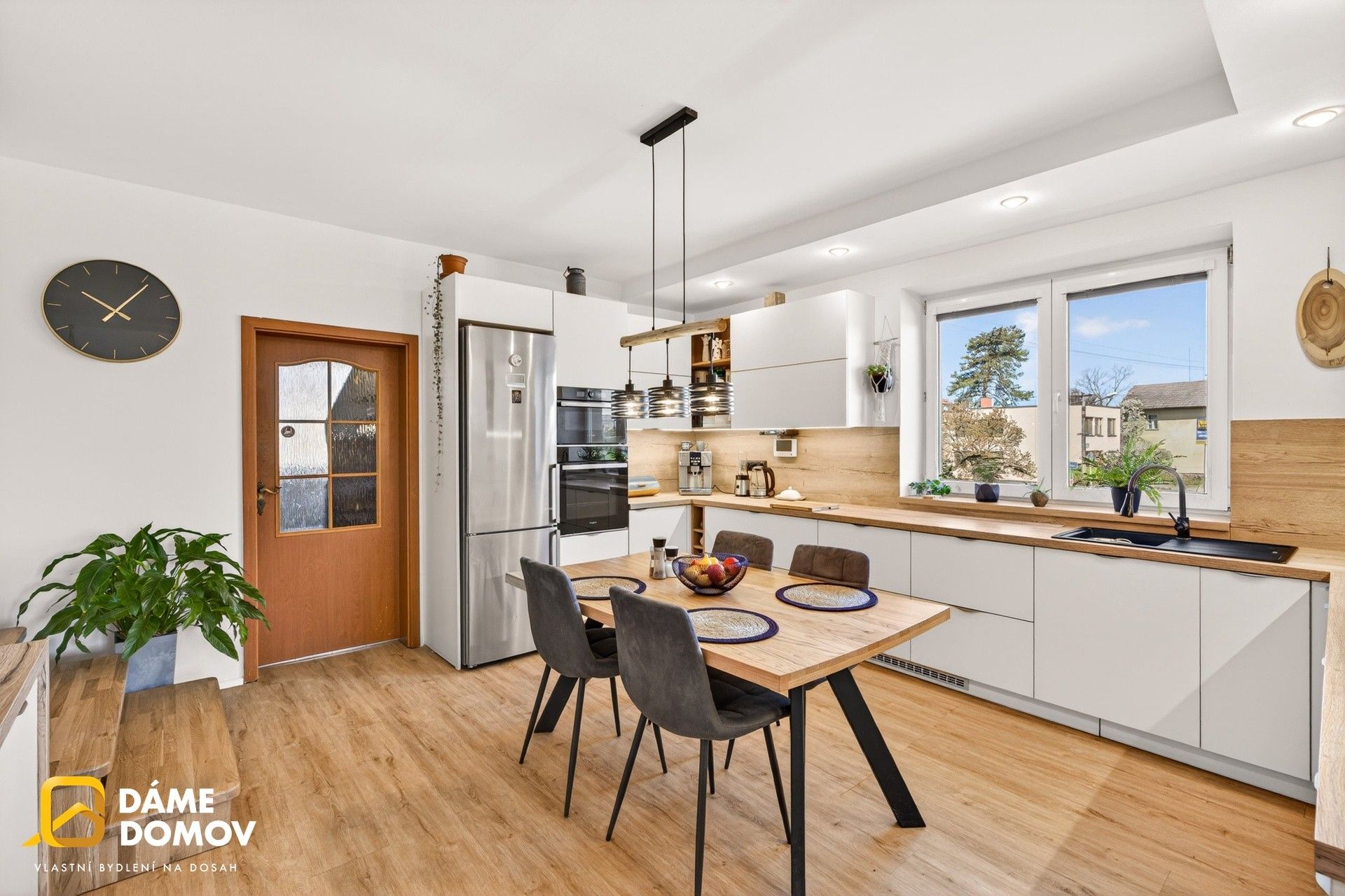 Prodej komerčního prostoru 819 m² - foto 18