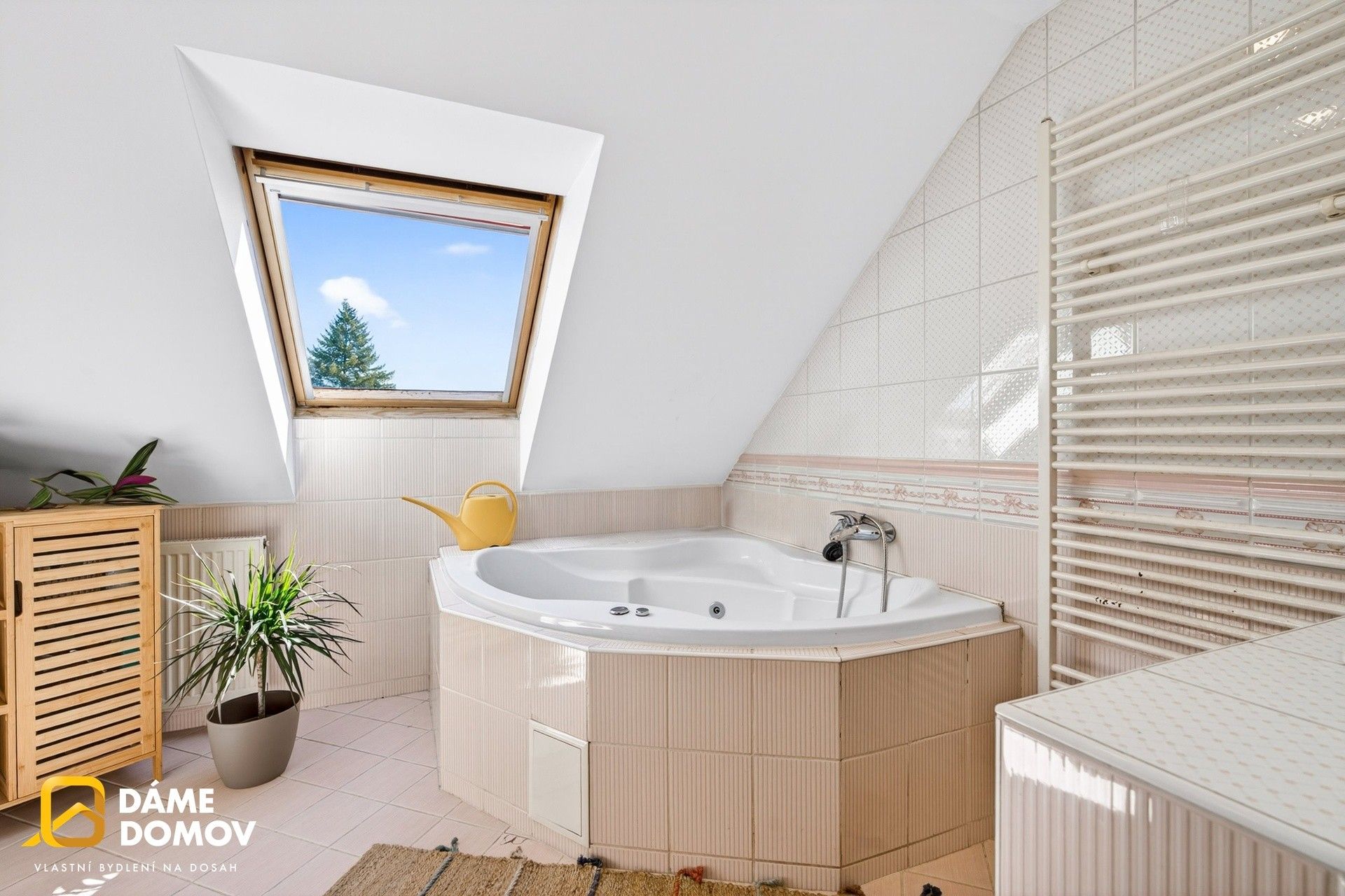 Prodej komerčního prostoru 819 m² - foto 24