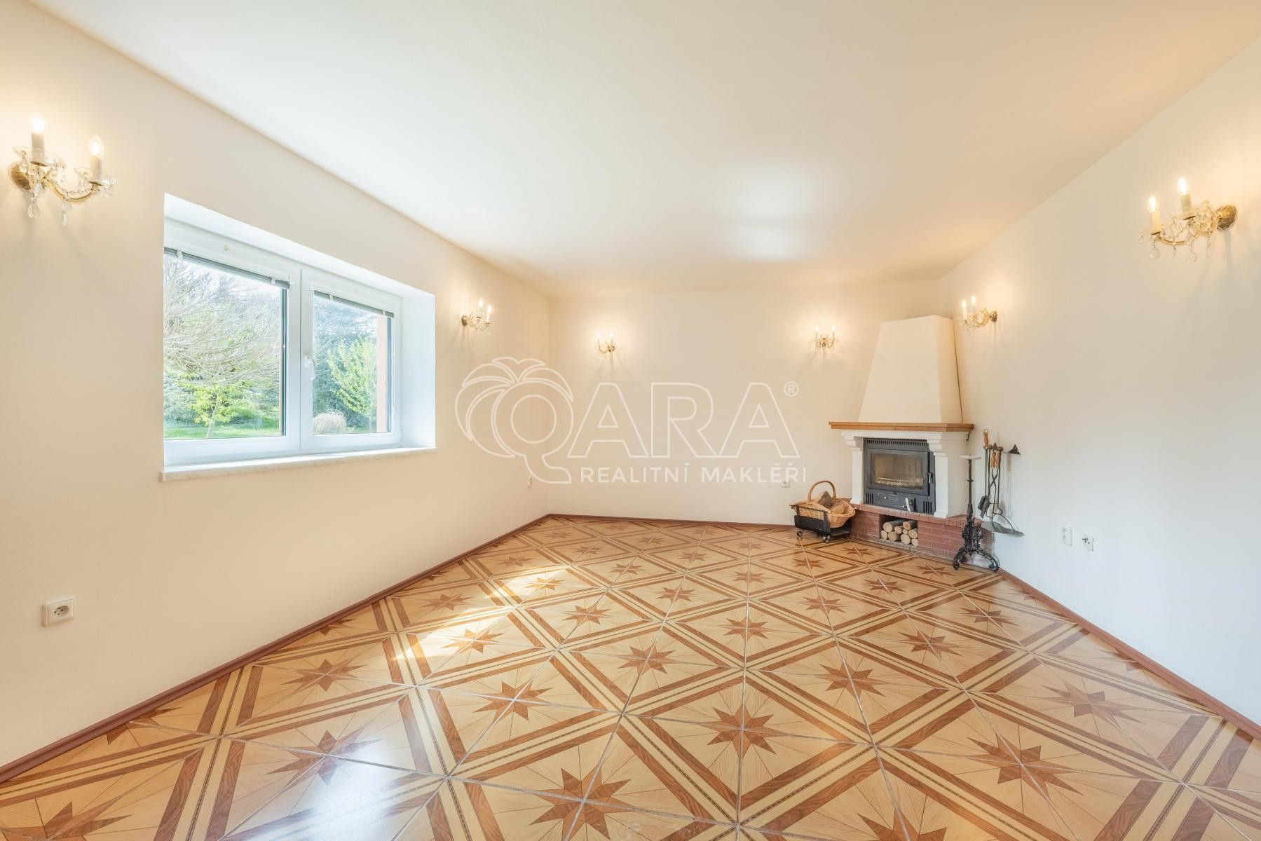 Prodej domu 240 m² - foto 3