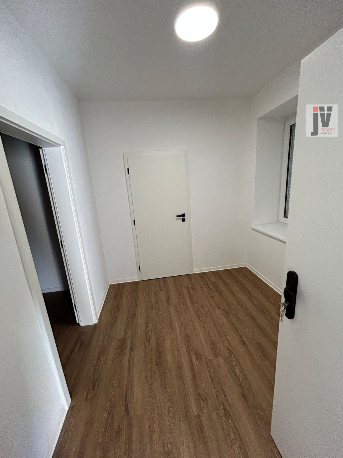 Pronájem bytu 2+1 43 m² - foto 7