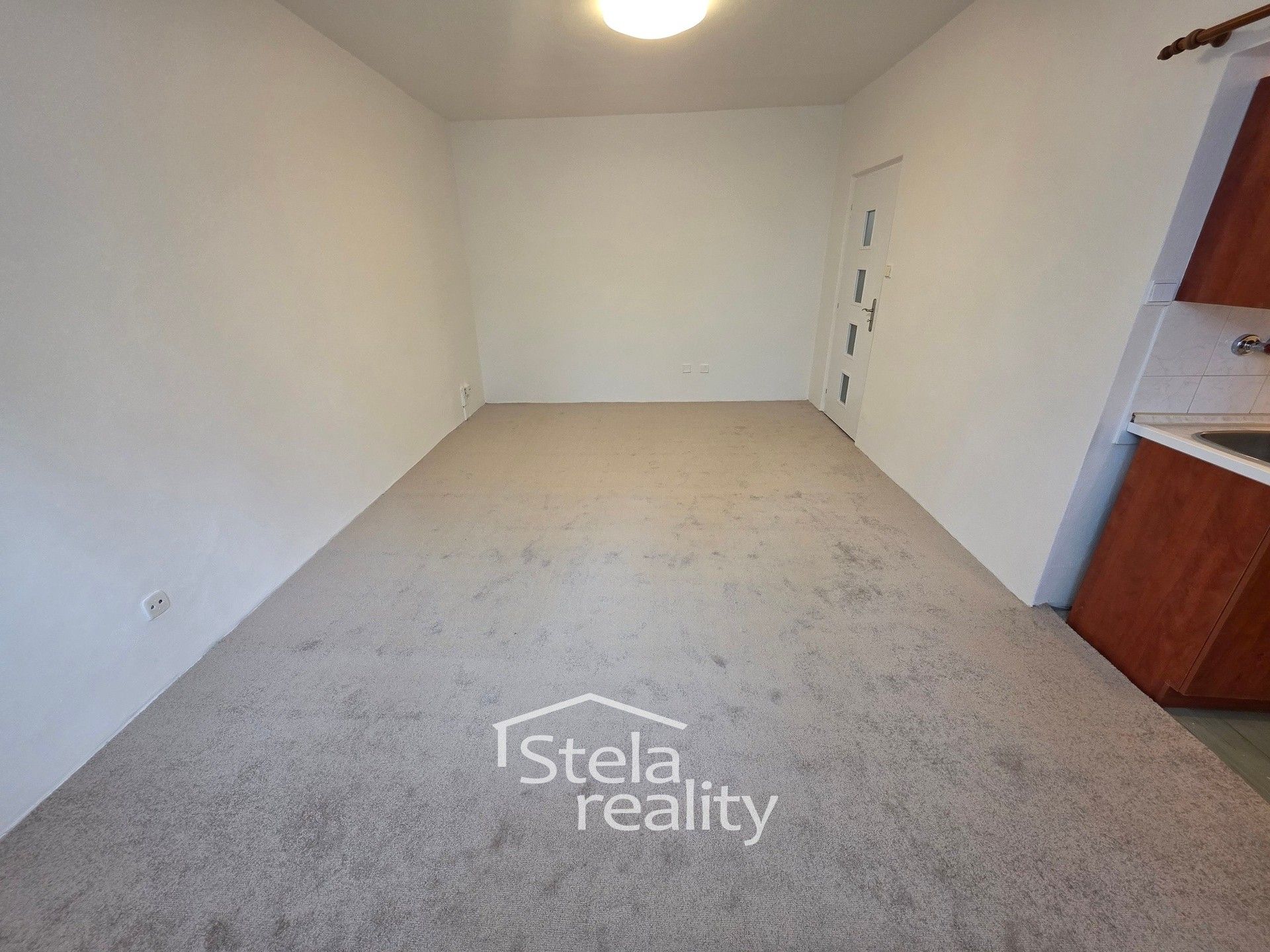Pronájem bytu 1+kk 29 m² - foto 3