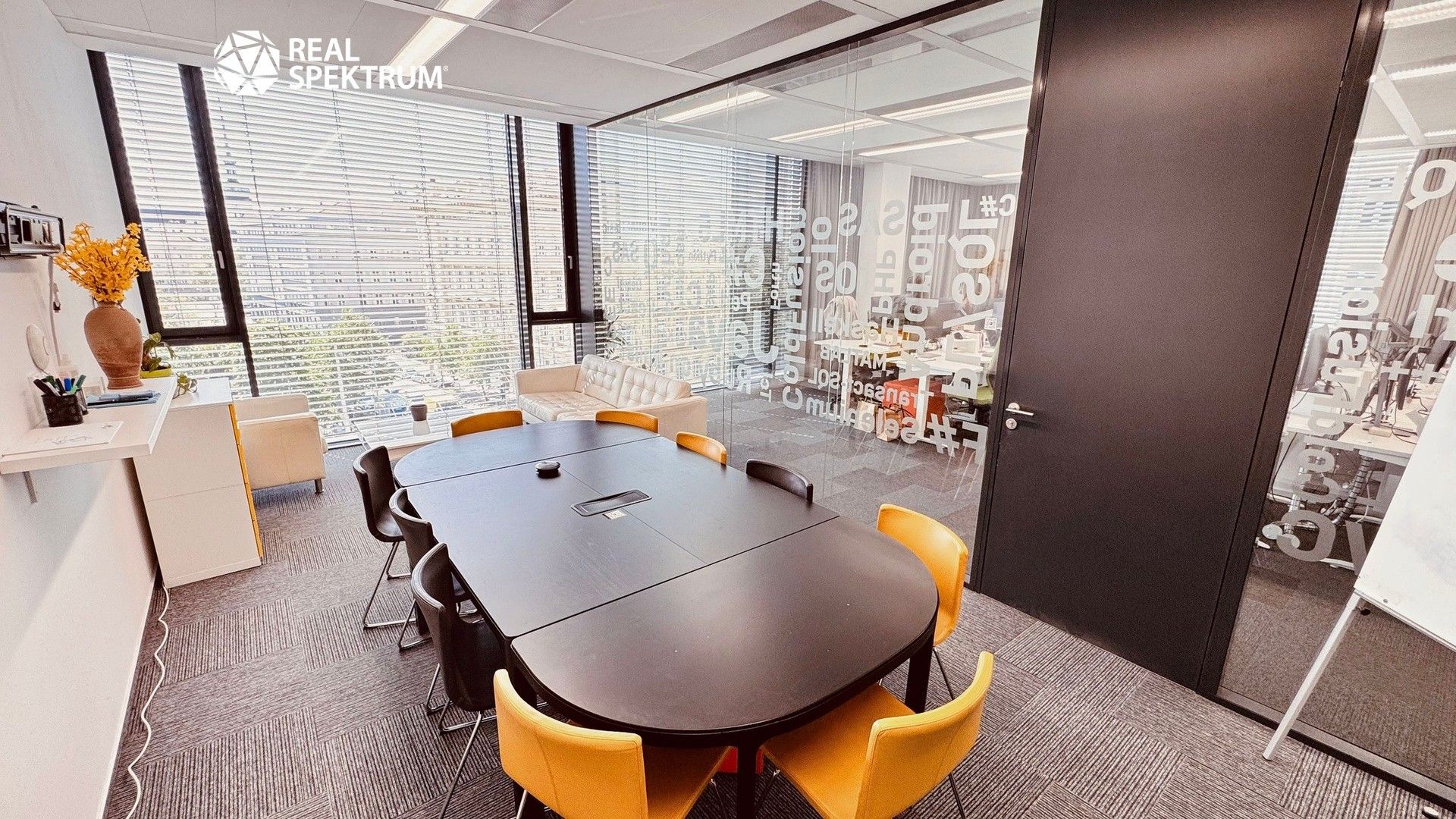 Pronájem komerčního prostoru 257 m² - foto 6