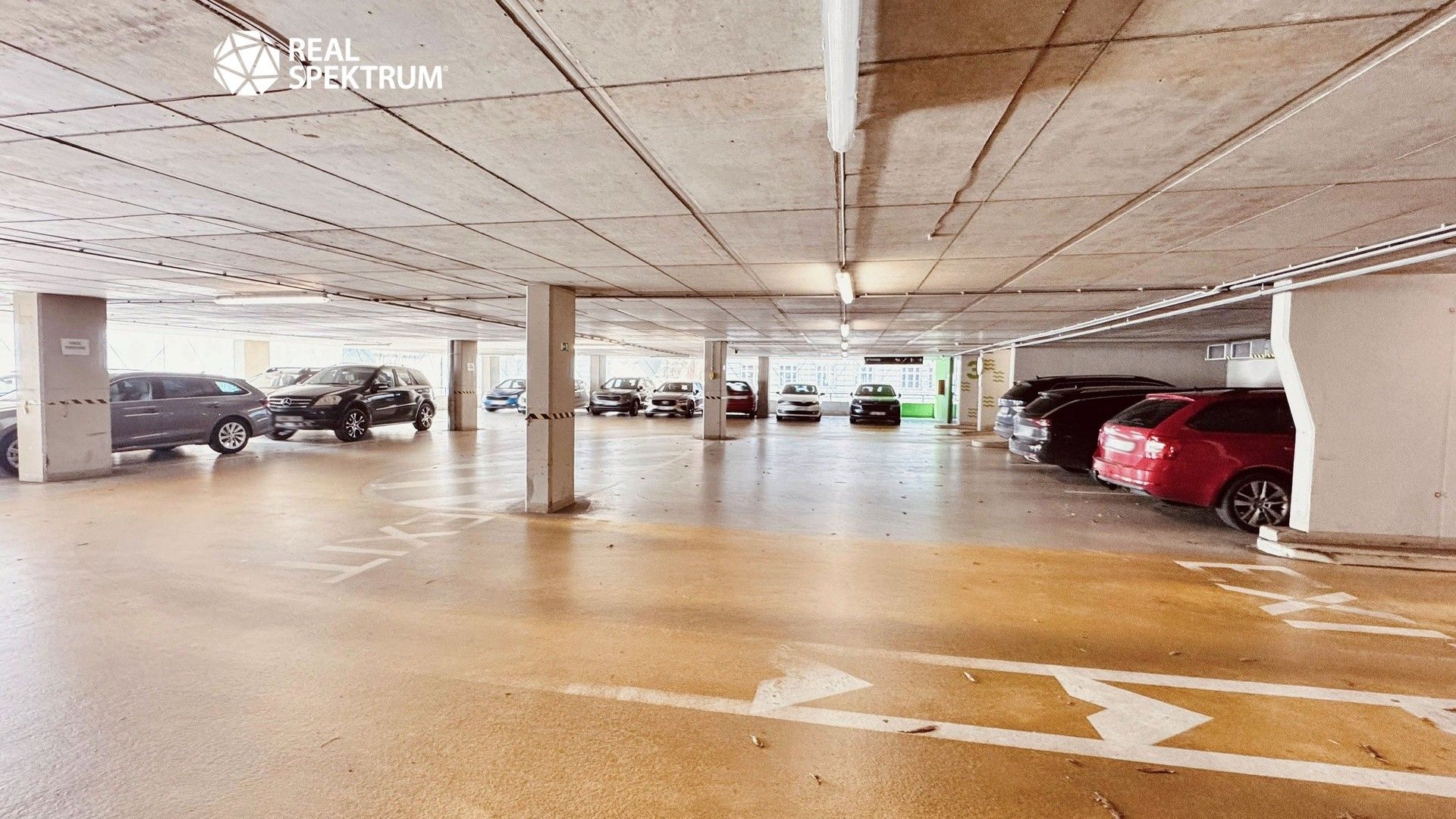 Pronájem komerčního prostoru 257 m² - foto 21