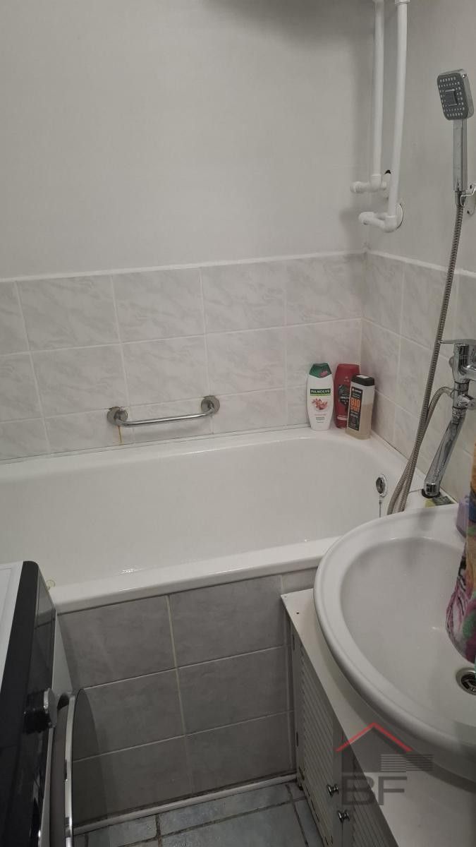 Prodej bytu 3+1 70 m² - foto 9