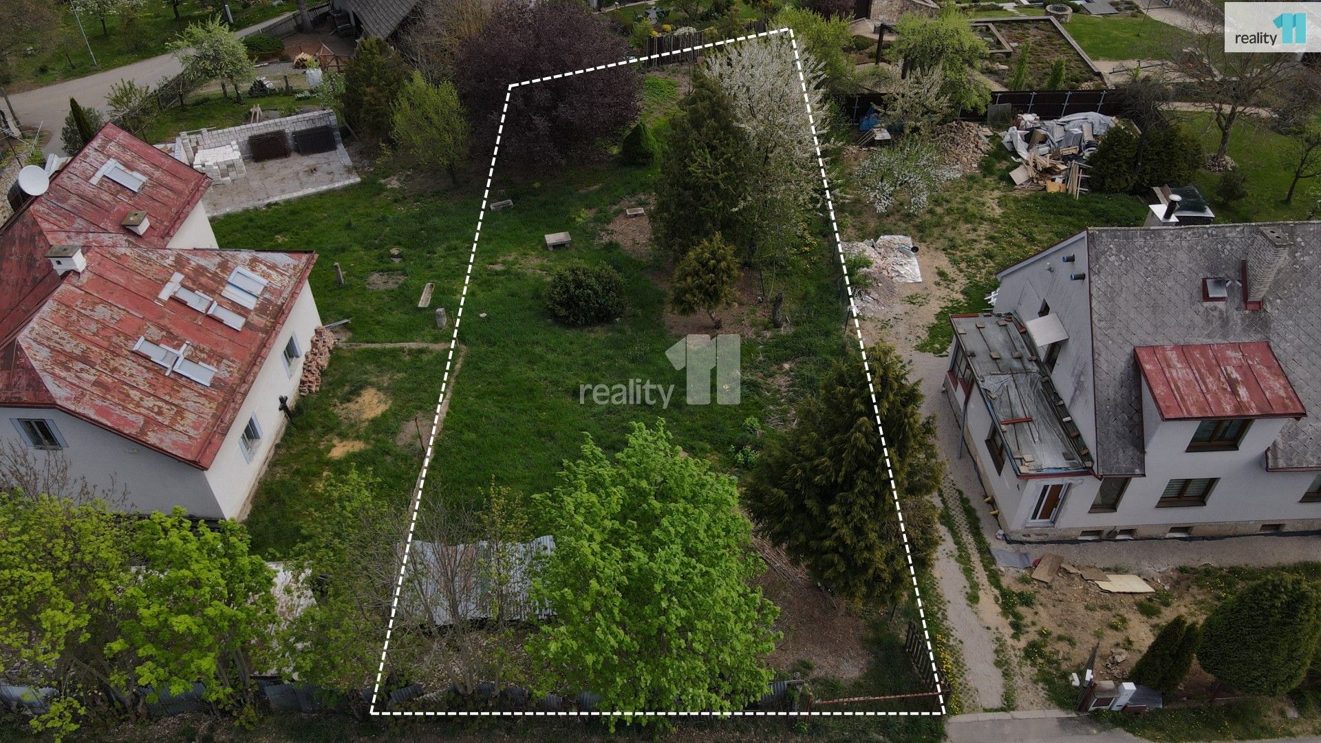 Prodej pozemku 867 m² - foto 1