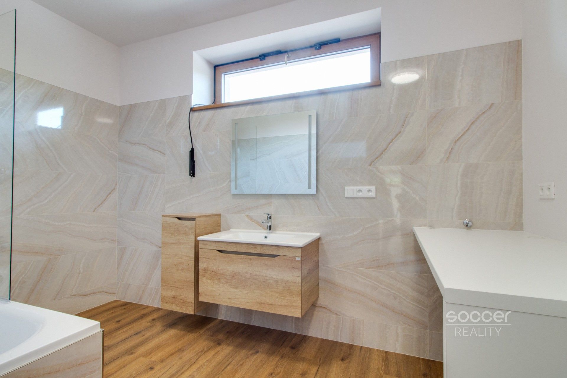 Pronájem bytu 3+kk 75 m² - foto 4