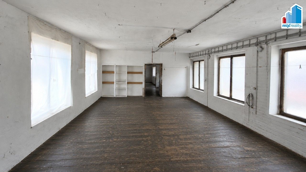 Prodej nemovitosti 260 m² - foto 15