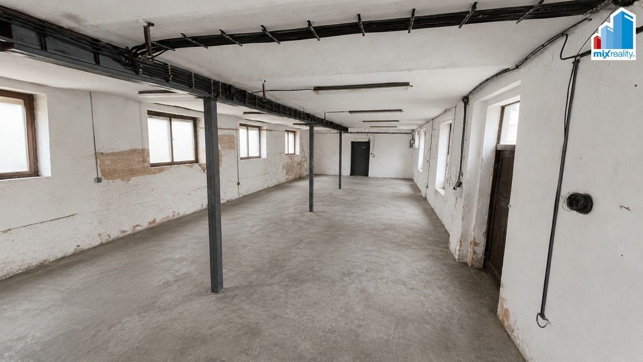 Prodej nemovitosti 260 m² - foto 19