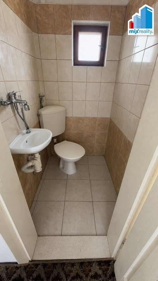 Prodej nemovitosti 260 m² - foto 18