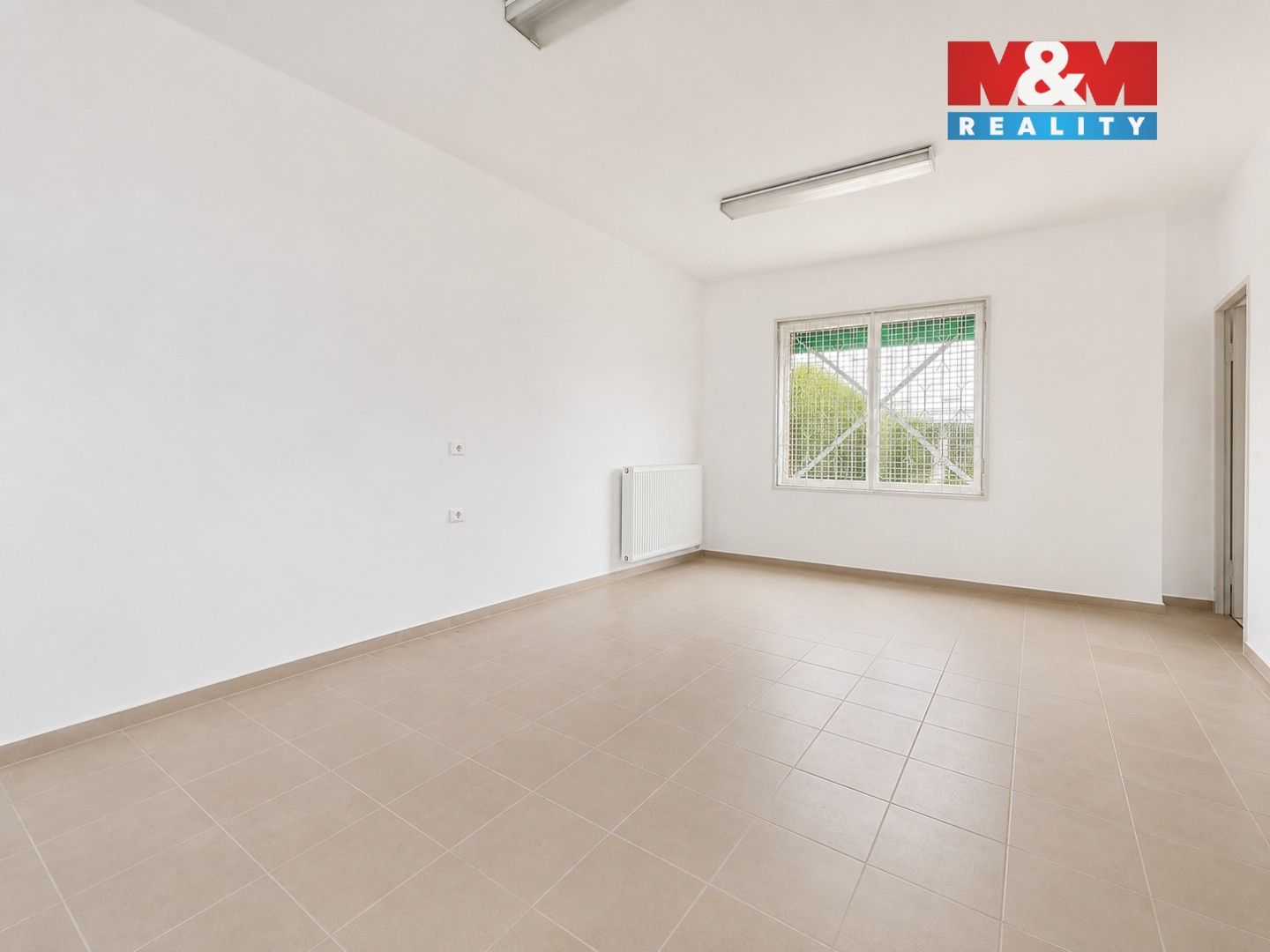Pronájem komerčního prostoru 230 m² - foto 11