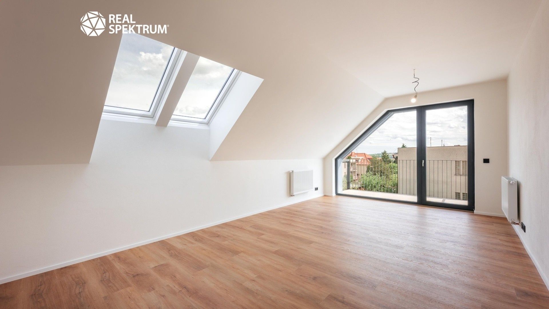 Prodej bytu 4+kk 106 m² - foto 1