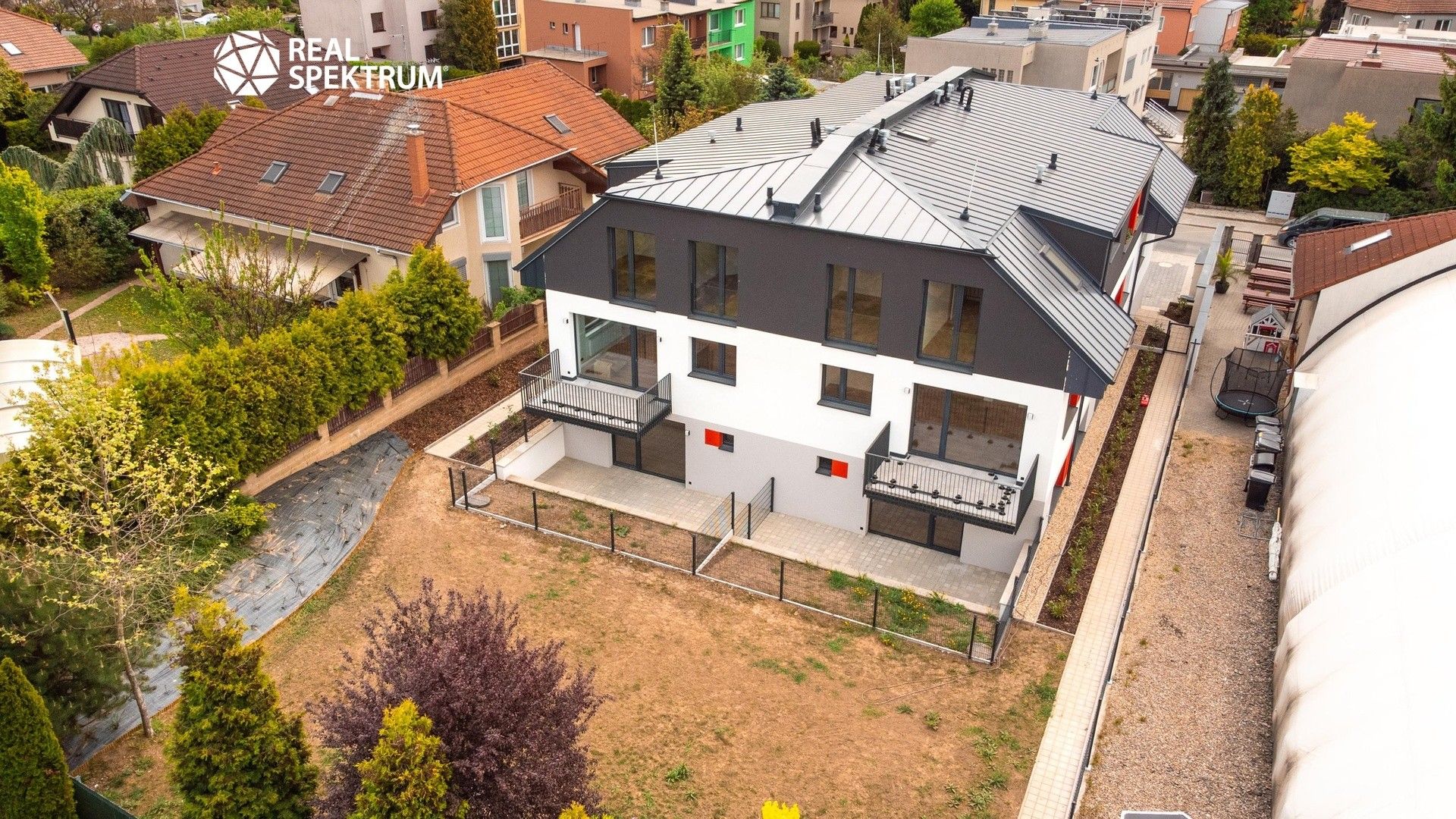 Prodej bytu 4+kk 106 m² - foto 3