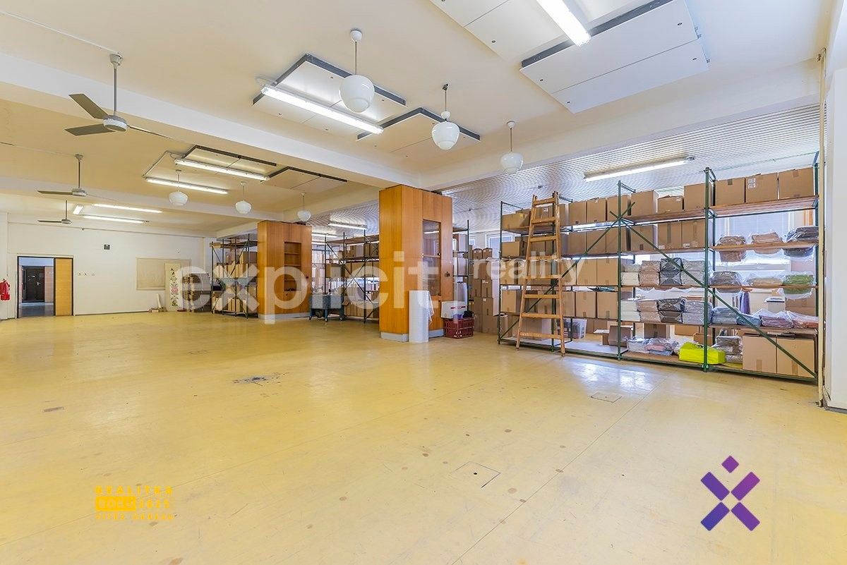 Pronájem komerčního prostoru 1162 m² - foto 3