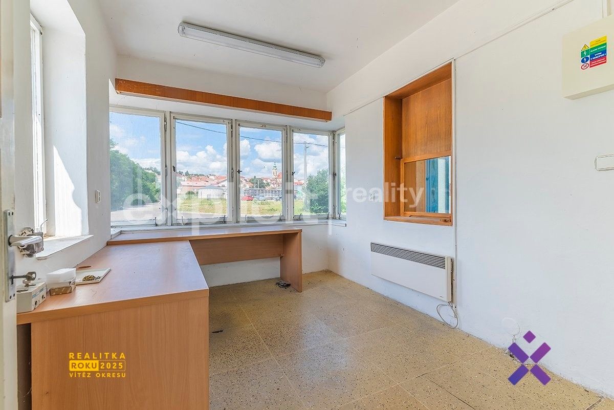 Pronájem komerčního prostoru 1162 m² - foto 19