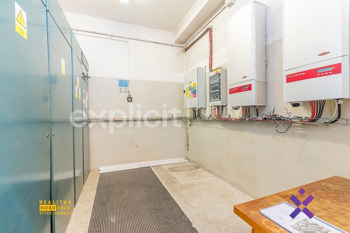 Pronájem komerčního prostoru 1162 m² - foto 21