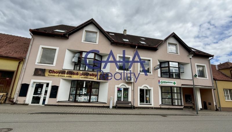 Prodej komerčního prostoru 940 m² - foto 1
