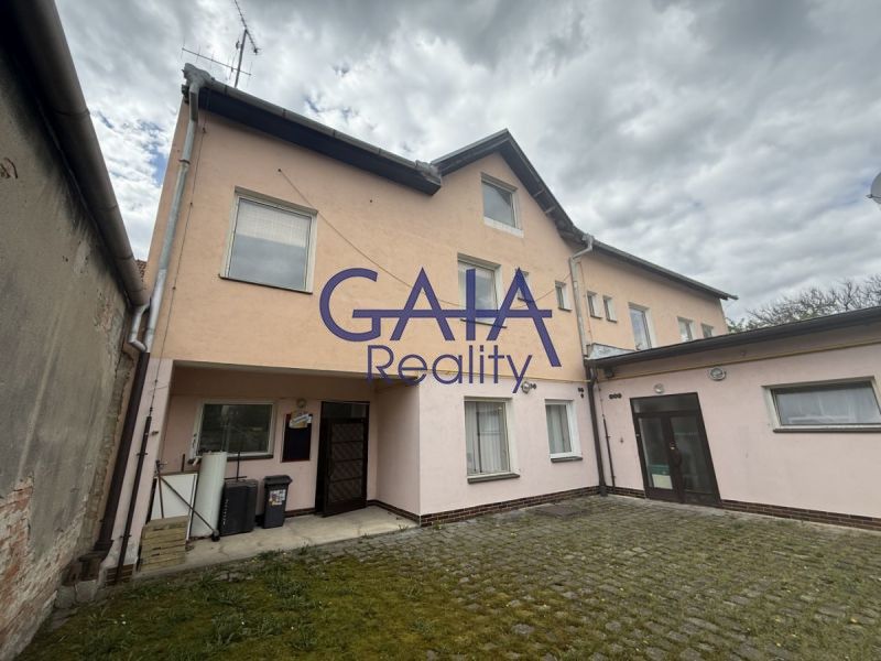Prodej komerčního prostoru 940 m² - foto 18