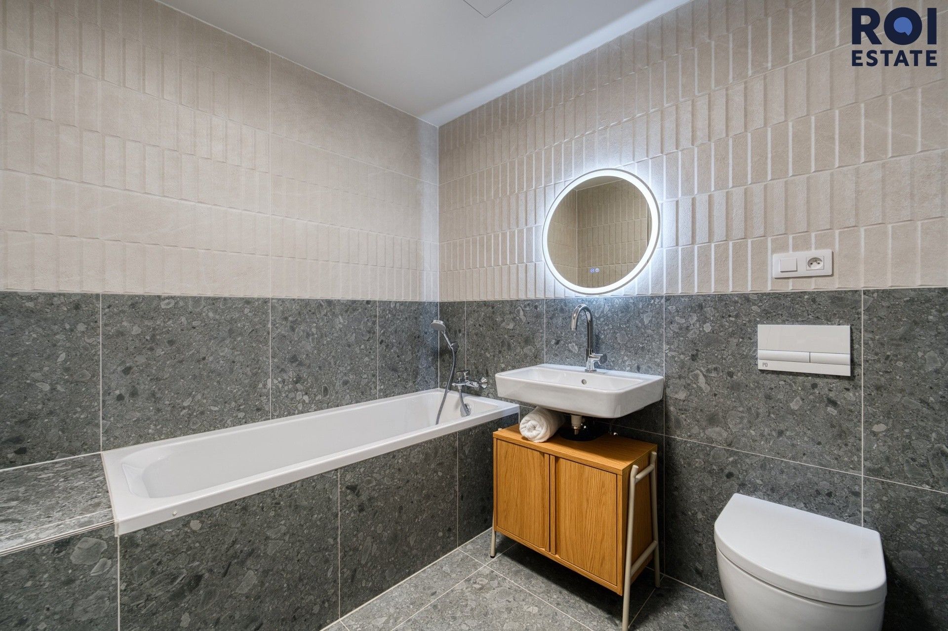 Pronájem bytu 1+kk 39 m² - foto 5