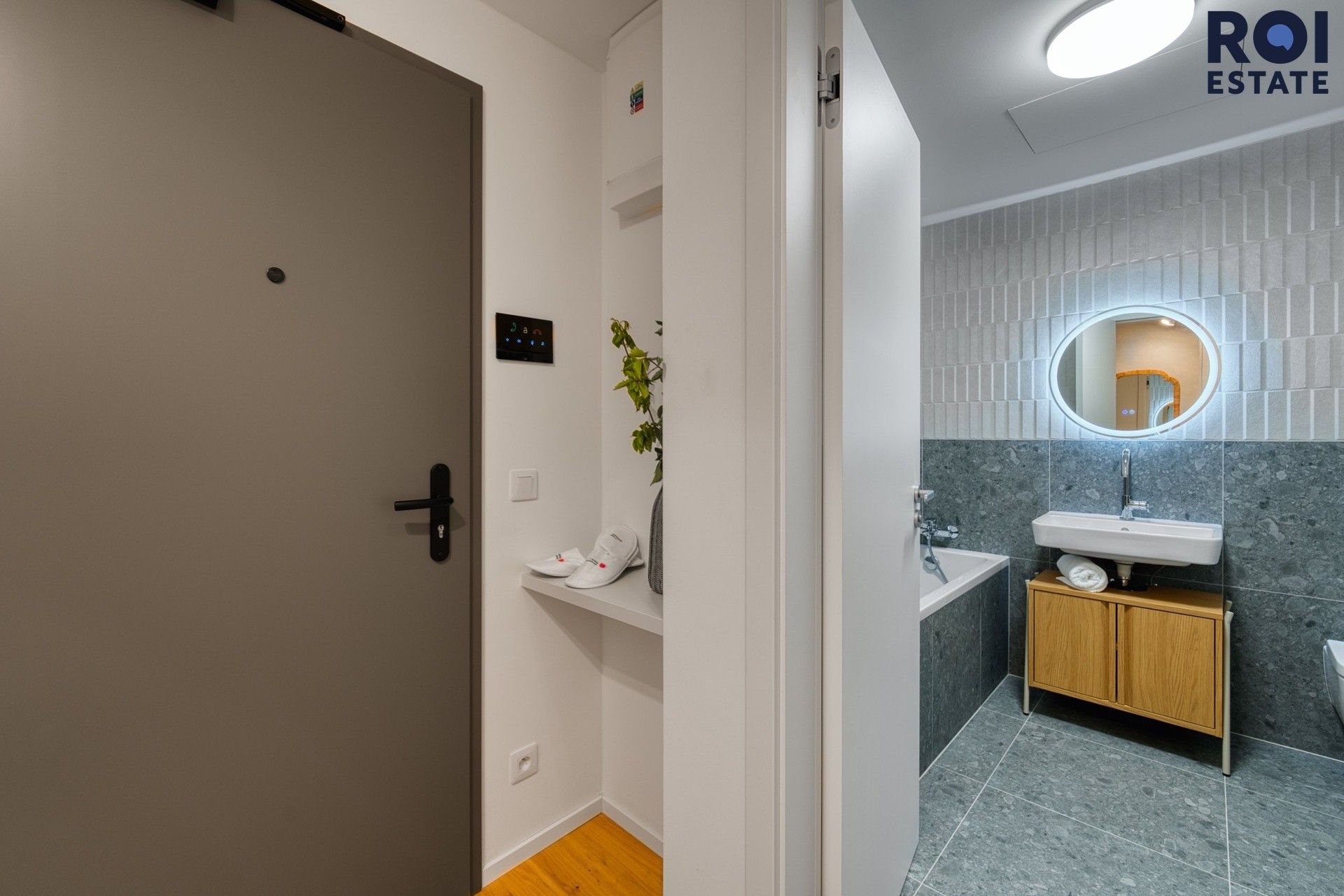 Pronájem bytu 1+kk 39 m² - foto 9